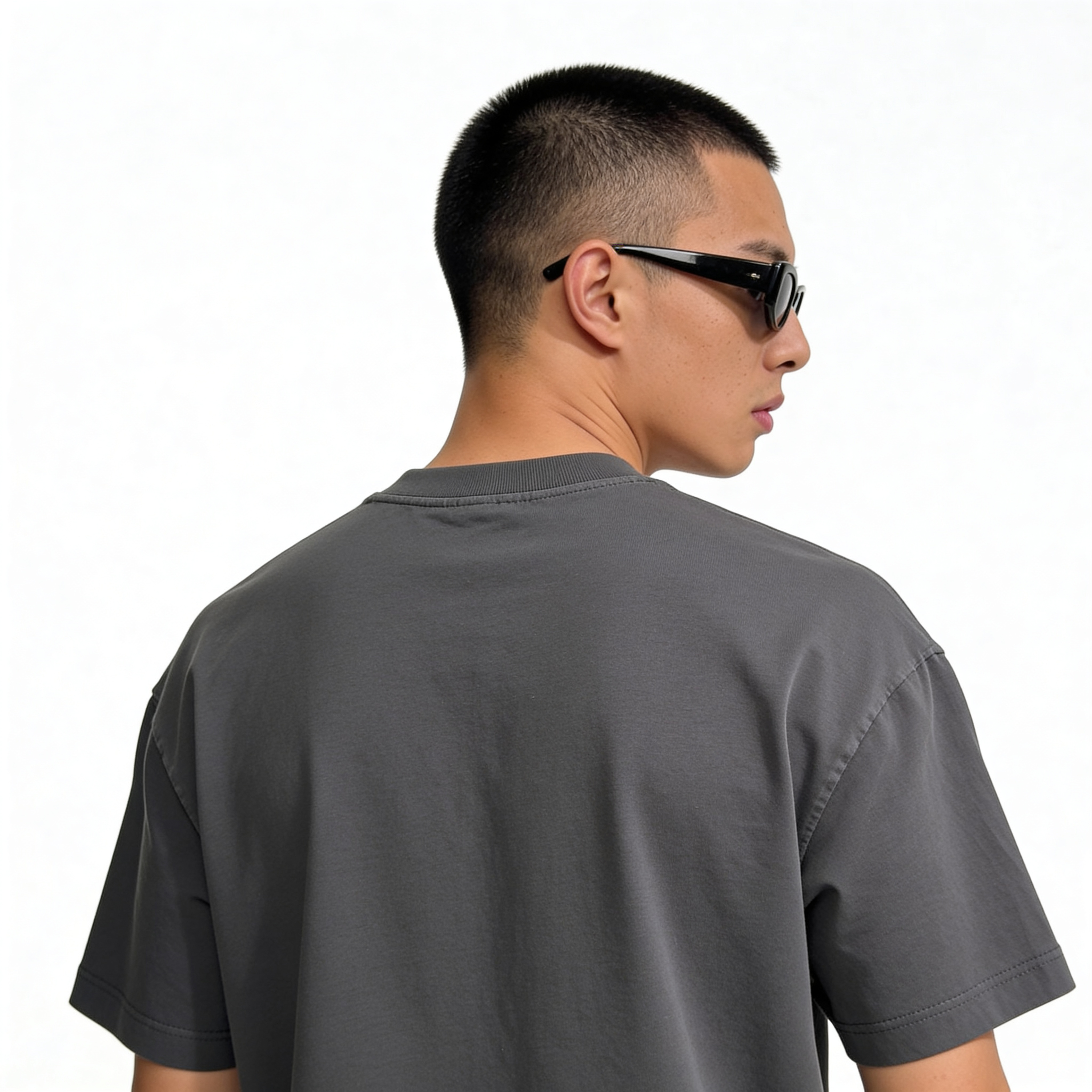 RINO7 Embrace I Graphic Printed Oversize T-Shirt