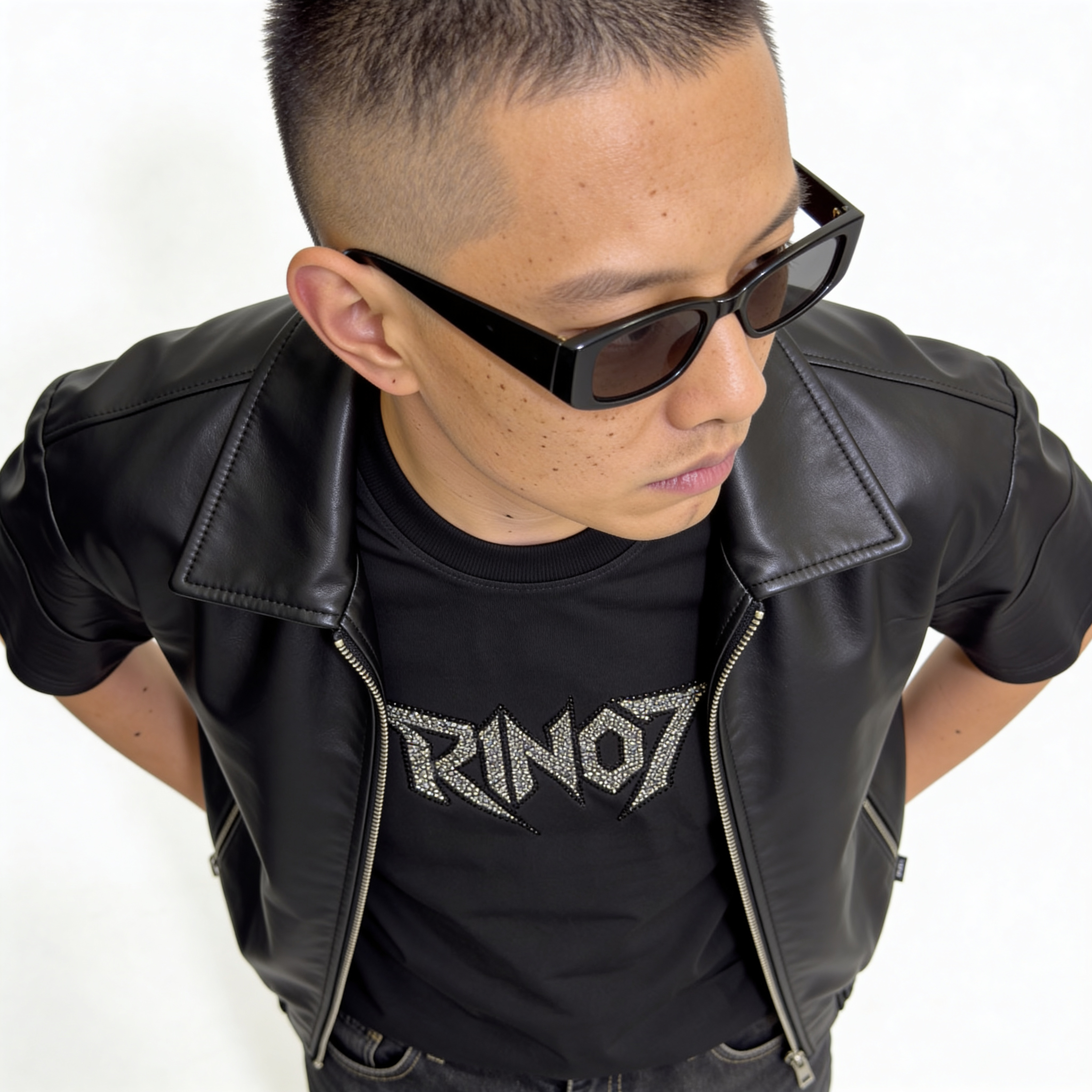 RINO7 Crystal Logo Graphic Regular Fit T-Shirt